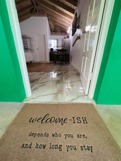 entrance cottage 1