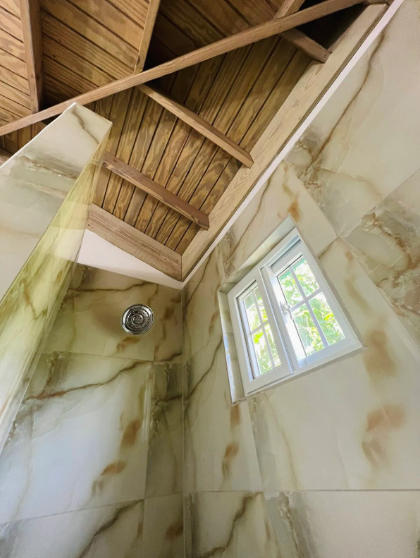 shower cottage 8